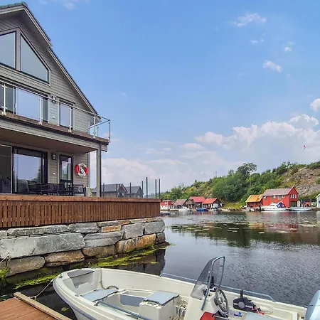 5 Bedroom Gorgeous In